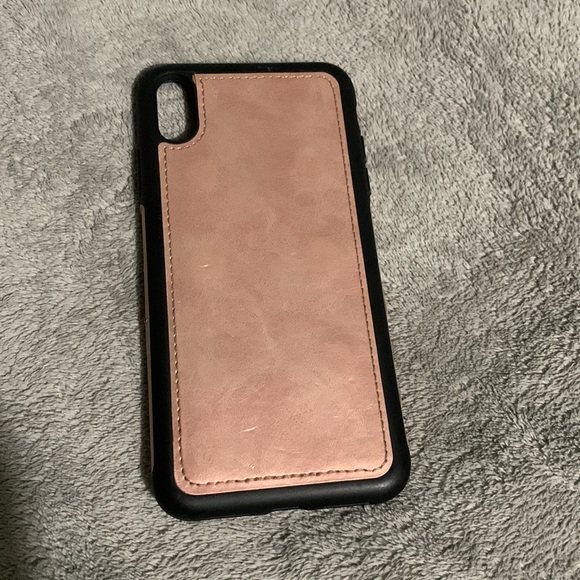 ❤️‍🔥iPhone XMax Case (10)❤️‍🔥 4/$10 - Picture 8 of 9